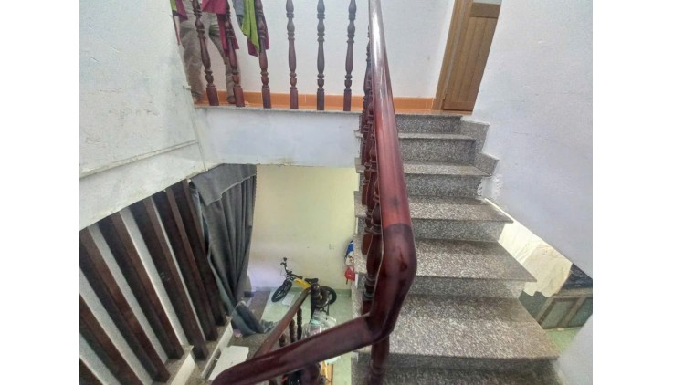 Nhà bán, Đường 147, Phước Long B, Thủ Đức. Giá 4.7 tỷ